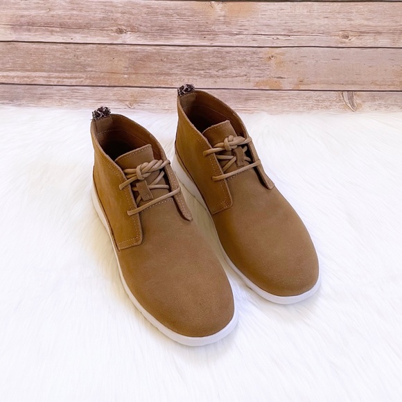 UGG Men’s Freamon Chestnut Suede Chukka Boots - Picture 2 of 8